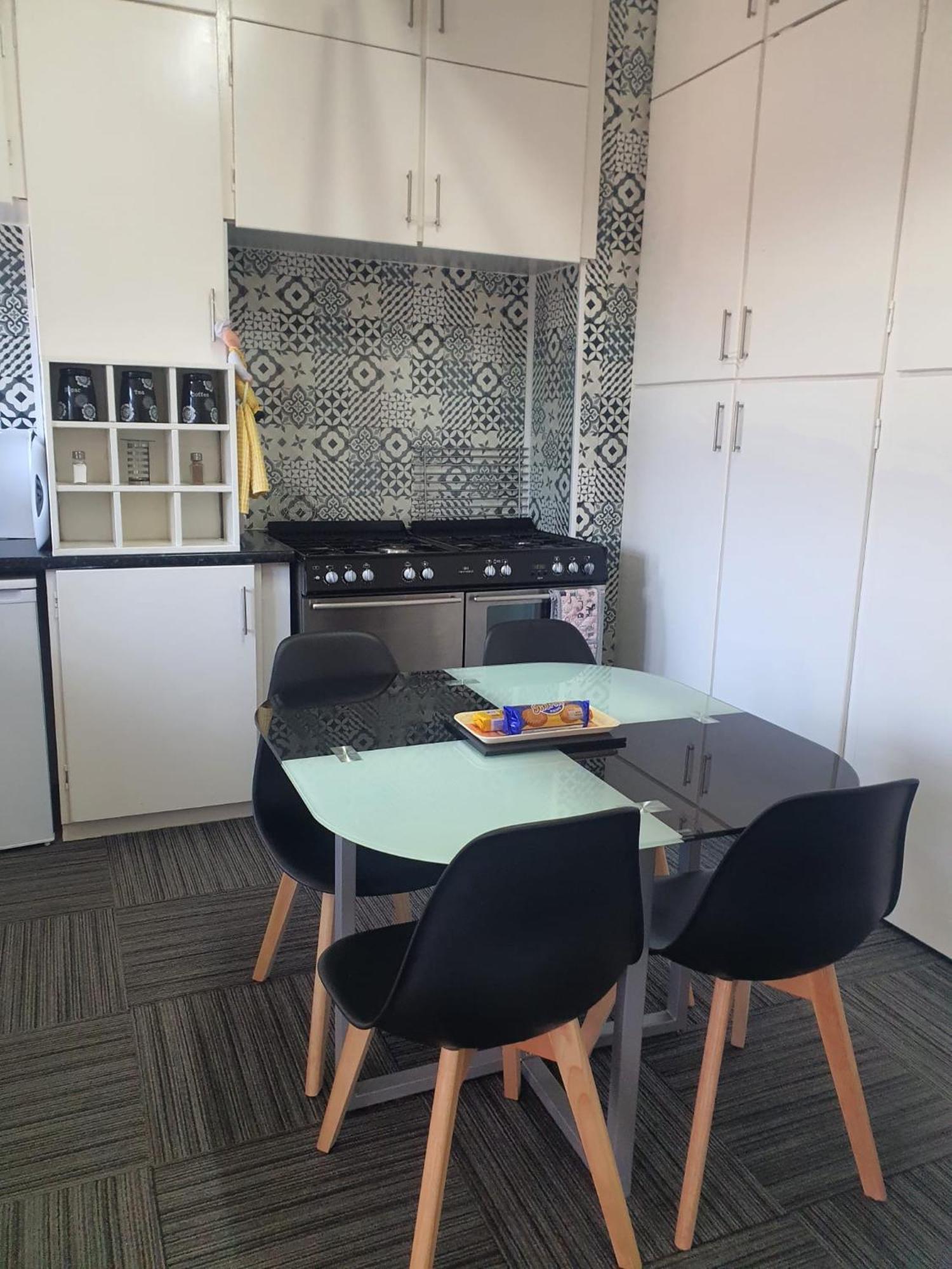 Saphire Glasgow * Giffnock